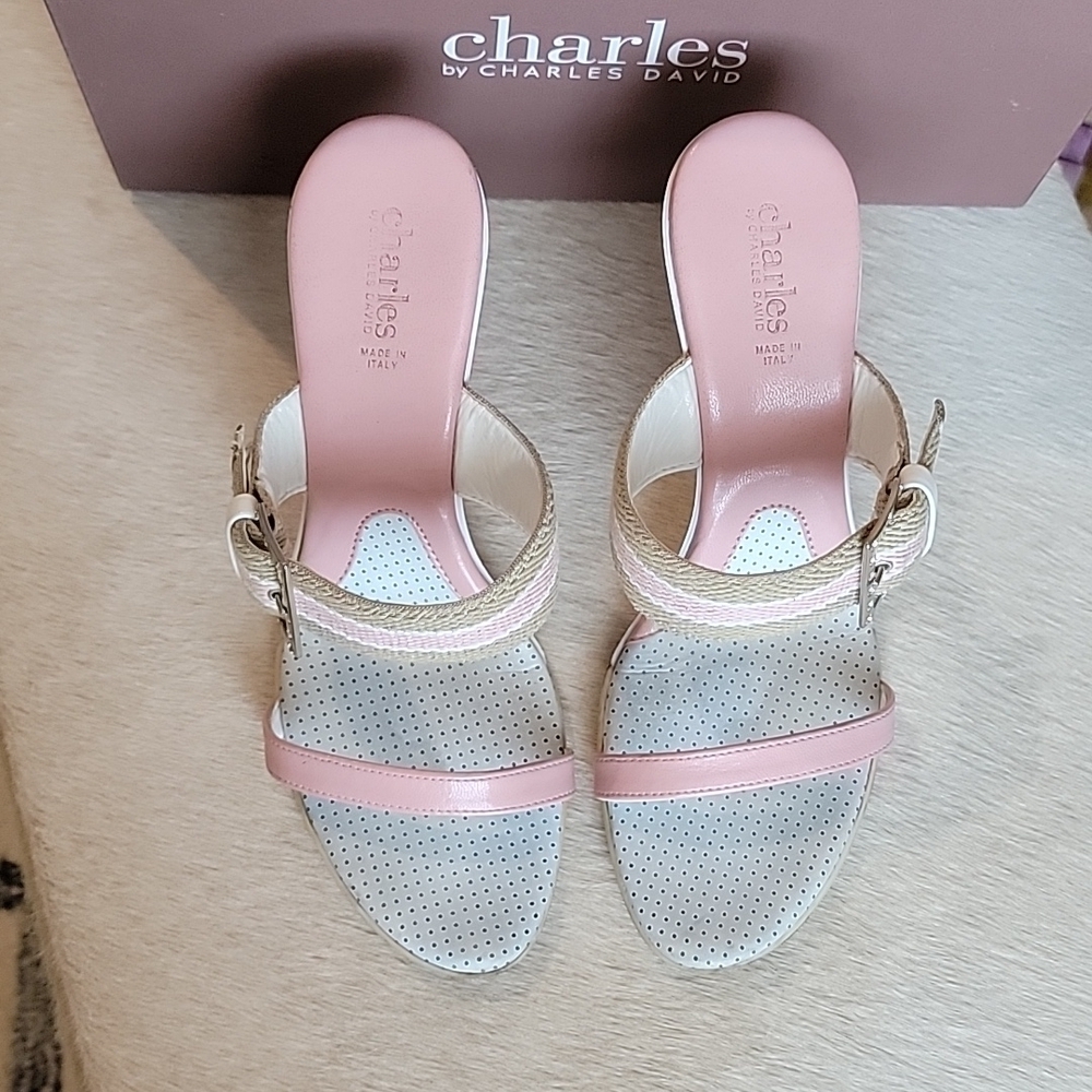 Charles by Charles Davis Heels Size 8.5 - Picture 2 of 9